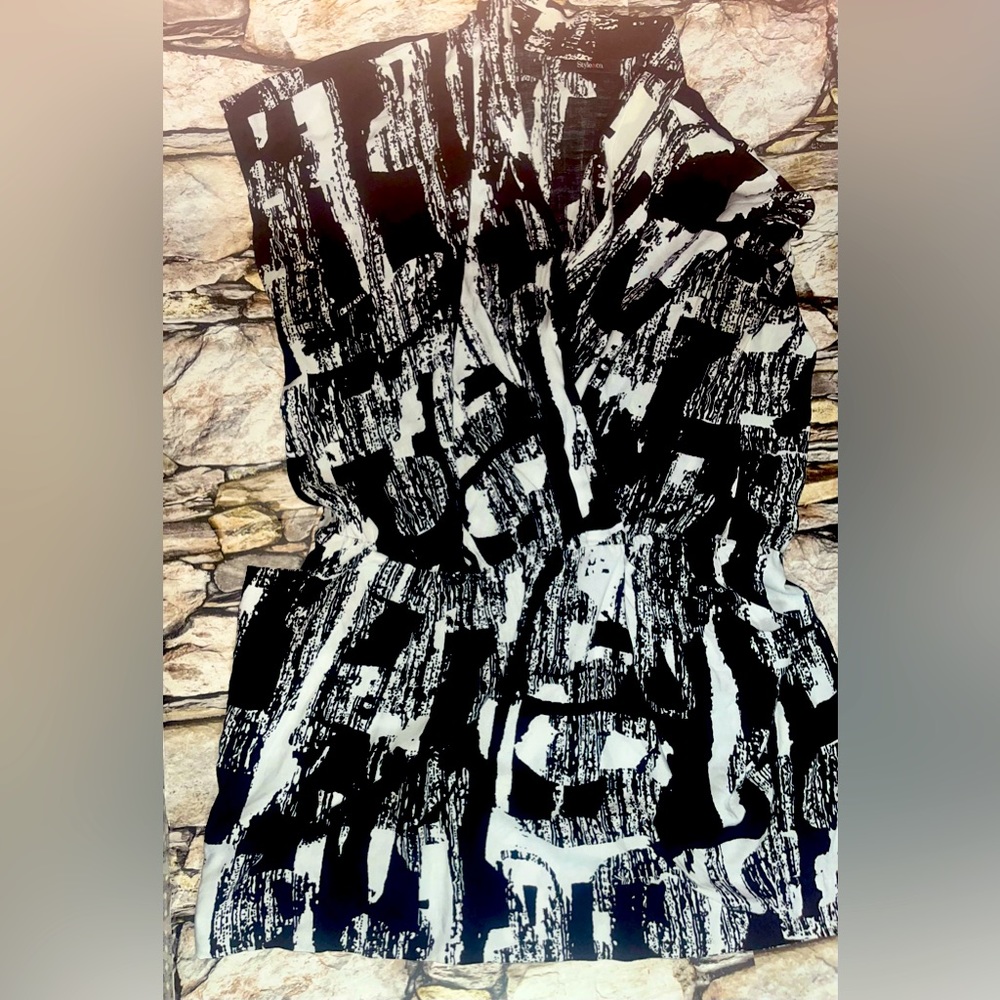 Sz 16 mini dress with xl front pockets.